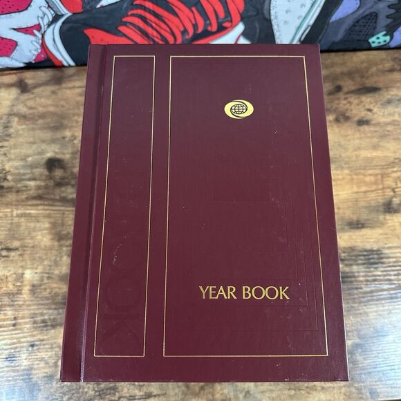 Vintage Lot of 10 Year Book 1994-2003 Events of 1993-2002 Encyclopedia Book Set - Picture 12 of 12